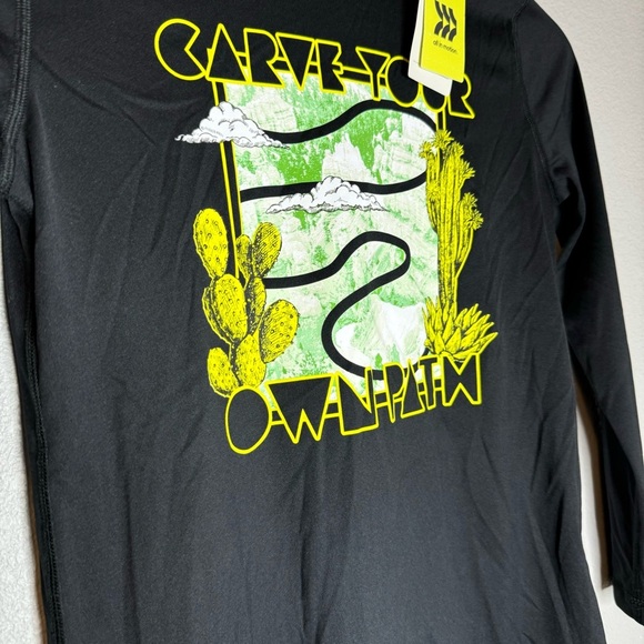 New Long Sleeve Boy Tee, Size M (8), Color: Black - Picture 6 of 7